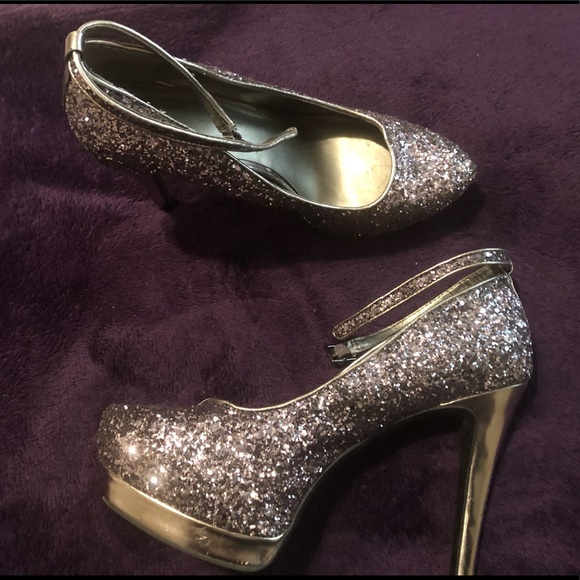 Shoes - Picture 7 of 7